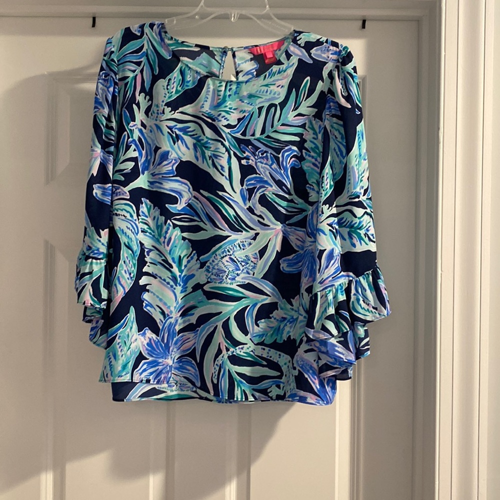 Lilly Pulitzer large floral quarter length top